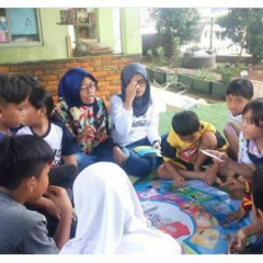 1532518434-bermain-semai-bersama-anak-anak-S0SORU